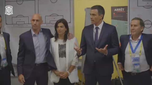 Pedro Sánchez: Habéis logrado que todo el país esté pendiente del fútbol femenino