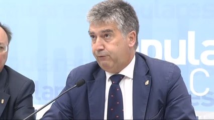 Cosidó advierte de la "violencia desconocida e inédita" de los inmigrantes que saltan la valla