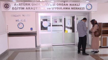 "Türkiye'de 22 bin böbrek, 2 bin de karaciğer nakli bekleyen hasta var"