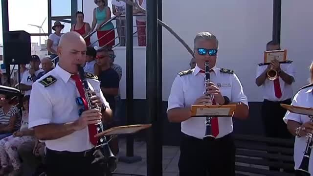 Realizan una ofrenda floral para recordar a las víctimas del accidente de Spanair en su 10 aniversario