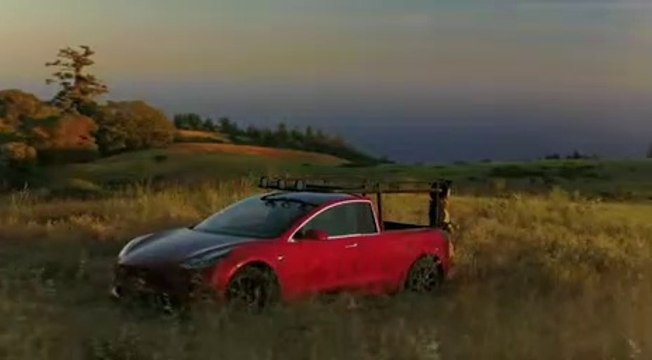 VÍDEO: Este es el TruckLa, el primer Tesla convertido en Pick-Up