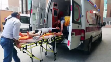 Koyunlarını otlatırken kar kütlesinin üzerinden karşıya geçmeye çalışan çocuk 25 metrelik uçuruma yuvarlandı