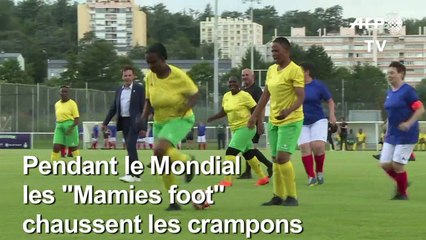 Les "mamies foot" chaussent les crampons à Saint-Etienne