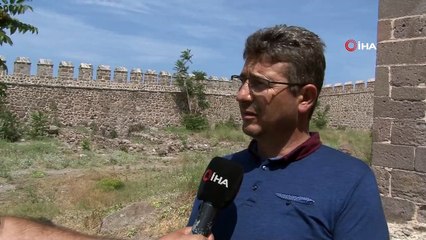 Osmanlı’nın son kalesinin içi tamir edilmeyi bekliyor