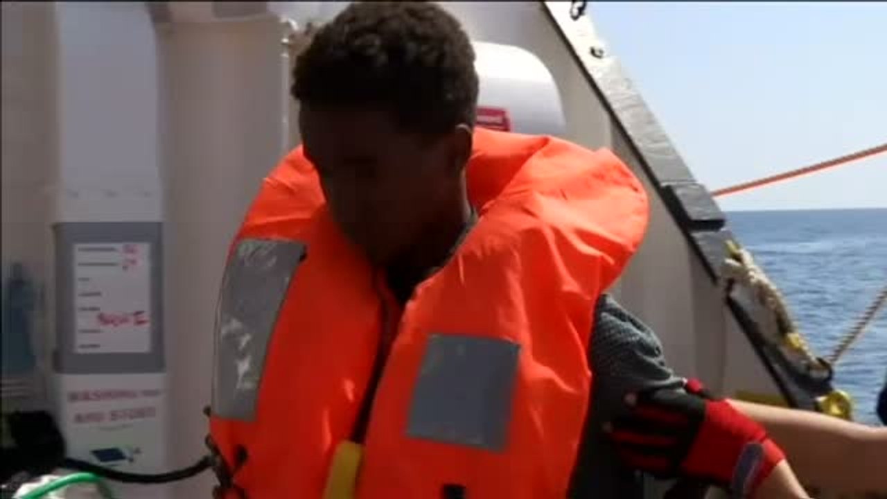 El Gobierno rechaza por ahora al Aquarius y al considerar que España "no es el puerto más seguro"