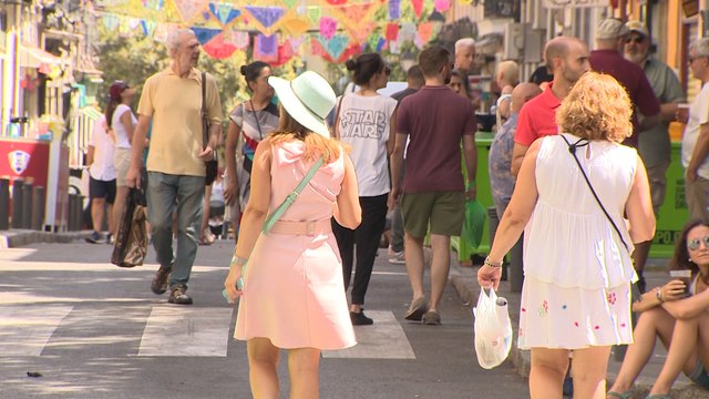 Madrid sigue su agosto de fiestas con la celebración de la Paloma