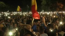Los rumanos toman las calles de Bucarest para pedir la dimisión del Gobierno