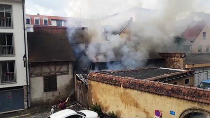 DNA - Feu dans un garage abandonné place Sainte-Catherine, au centre de Colmar