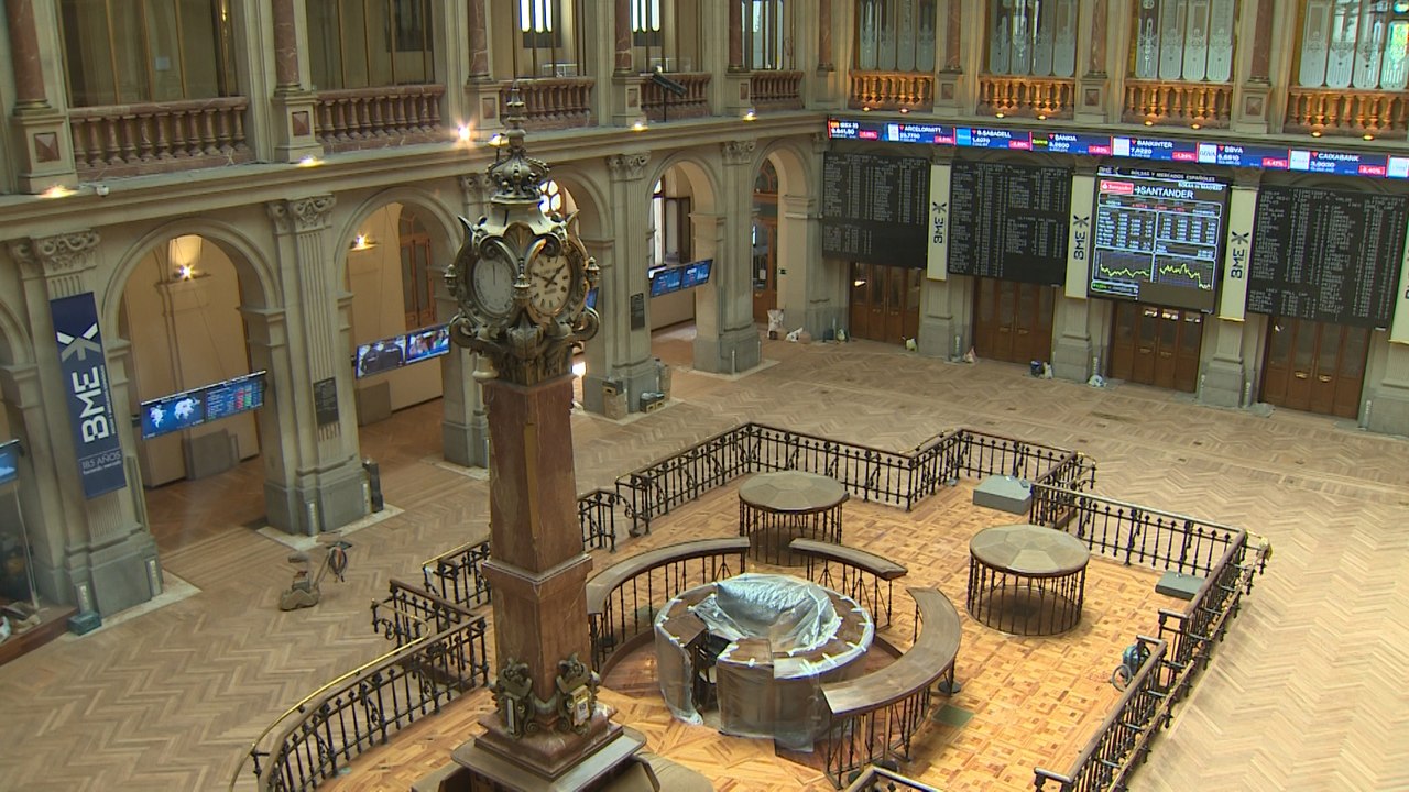 El Ibex 35 se deja más de un 1% y BBVA lidera las caídas