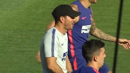 Así ha sido el primer día de Kalinic como rojiblanco