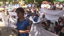 Refugiados afganos en la India piden derechos básicos ante sede de la ACNUR