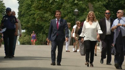 Almeida y Monasterio acuden a los Premios de la APM