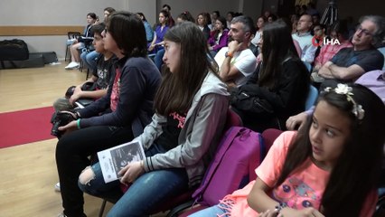 Minik yetenek seyircileri kendine hayran bıraktı