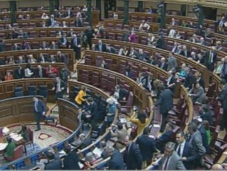 Los viajes de diputados y senadores controlados por los grupos en el Congreso