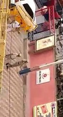 Delhi police not behaving correctly. This is quite a horrible video.