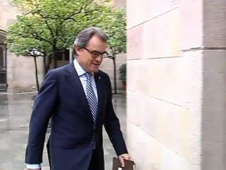 El Govern seguirá adelante con la consulta