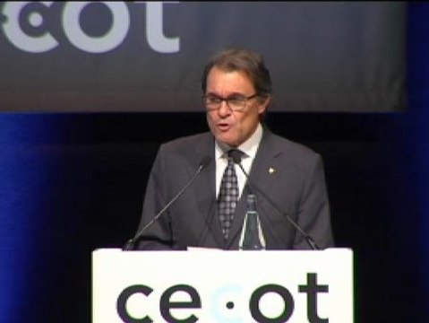 Artur Mas pide a los catalanes que den el domingo una lección democrática y de civismo