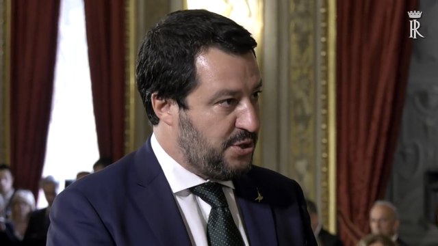 Salvini acusa a España de favorecer una inmigración fuera de control