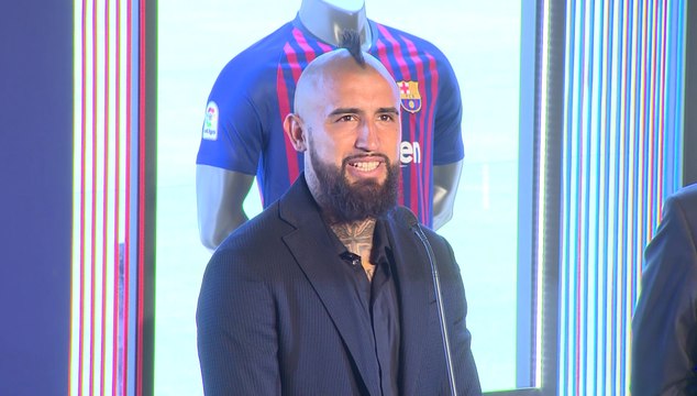 Arturo Vidal: Espero ayudar al Barça a ganar todo