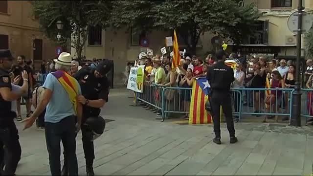 Los reyes reciben a las autoridades de Baleares