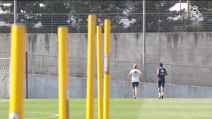 Casemiro retoma el trabajo bajo el calor de Madrid