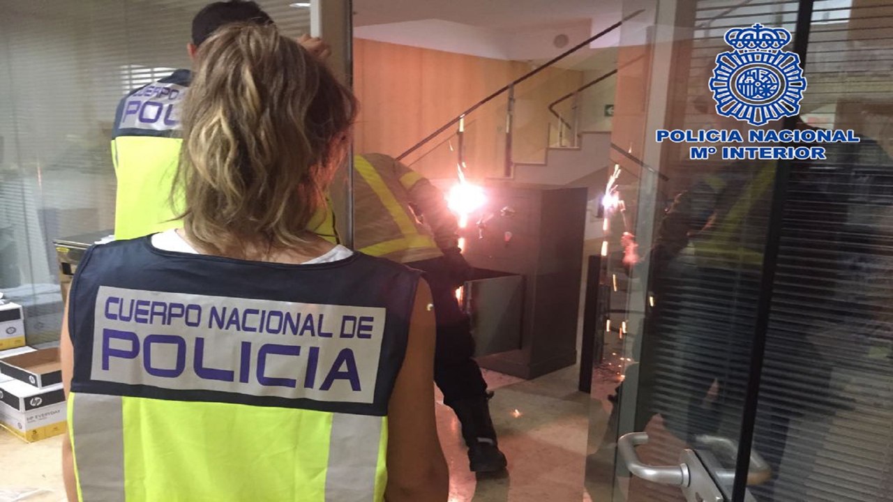 Policía registra varias sedes y oficinas de Idental