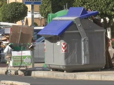 El ayuntamiento de Sevilla da marcha atrás y no multará a los mendigos