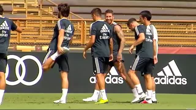 Florentino Pérez, presente el entrenamiento del equipo