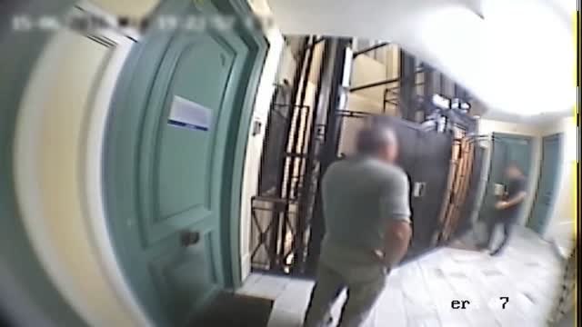 Detenidos dos jubilados de 67 y 68 años por haber cometido al menos una treintena de robos en oficinas de Barcelona