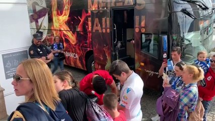 Deportivo - Mallorca: Salida del Hotel del Deportivo