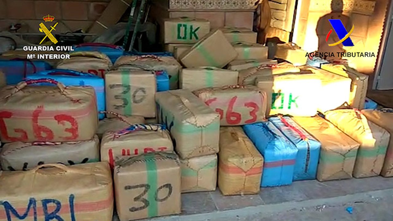 Detenidas tres personas e incautadas 3,4 toneladas de hachís