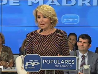 Aguirre da la razón a los que se indignan por los "políticos que se lo están llevando crudo"