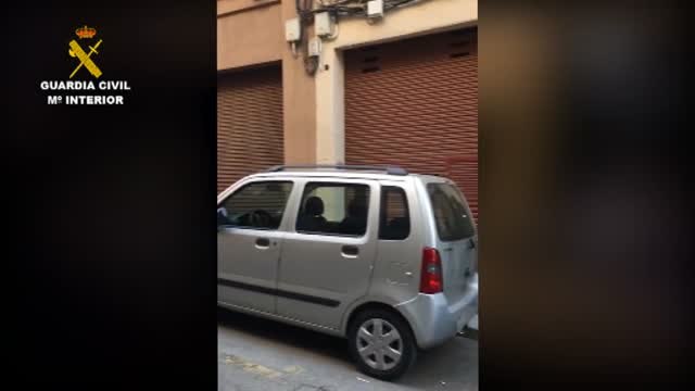 La Guardia Civil detiene a dos individuos acusados de reclutar yihadistas en Barcelona