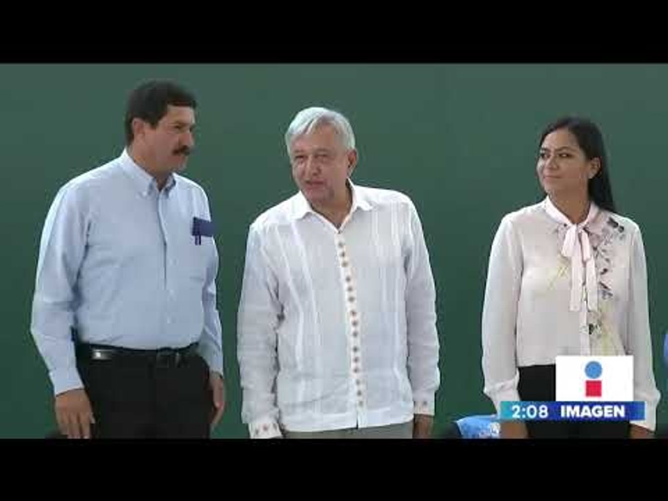 Gobernador de Durango culpa de abucheos a alcaldesa electa | Noticias con Yuriria Sierra