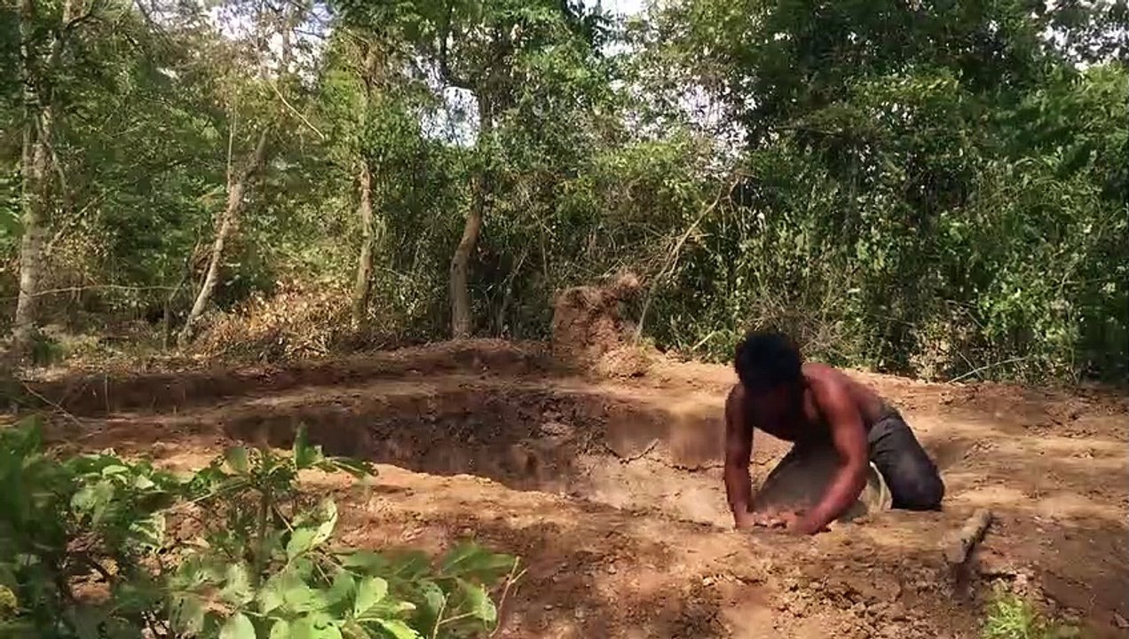 Build Secret Home Under Swimming Pool