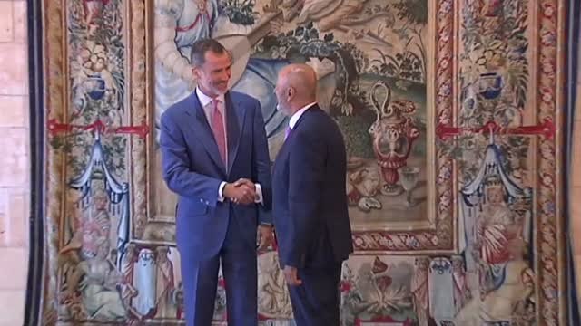 Izquierda Unida y los econacionalistas piden un debate sobre la continuidad de la monarquía