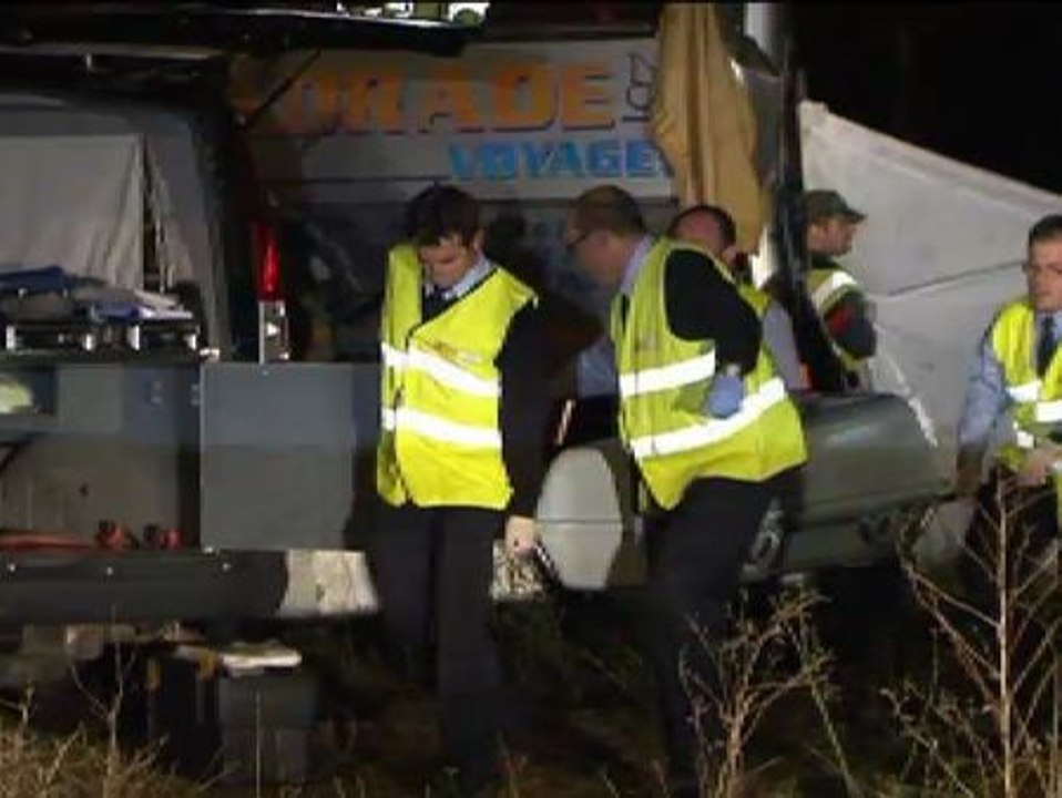 Tres fallecidos y 26 heridos tras la colisión de dos autobuses en la A-62