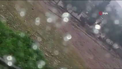 Yağışlar Tarsus'ta okul ihata duvarını yıktı... Dehşet anlar kamerada
