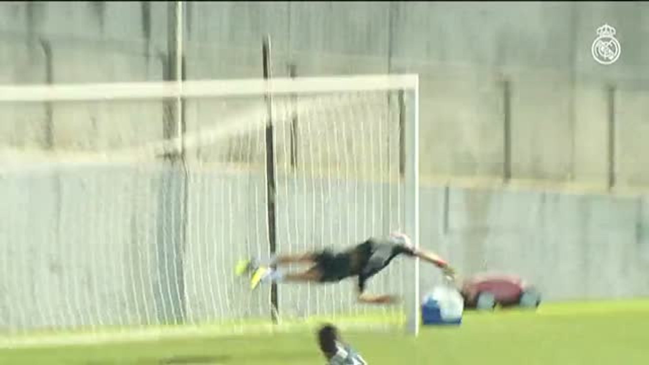 Último entrenamiento del Madrid antes de viajar el sábado a Estados Unidos