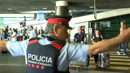 Download Video: Nueva jornada de protestas entre los taxistas de Barcelona