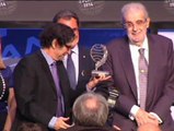 Jorge Zepeda gana el Premio Planeta