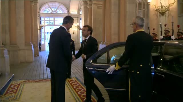El Rey ofrece una cena a Macron en el Palacio Real