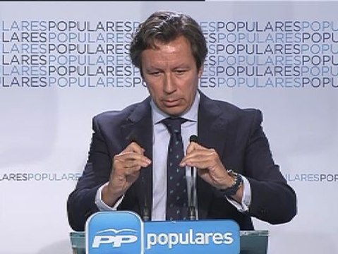 Floriano 'echa balones fuera' sobre la expulsión de Rato por el caso de las tarjetas 'opacas'