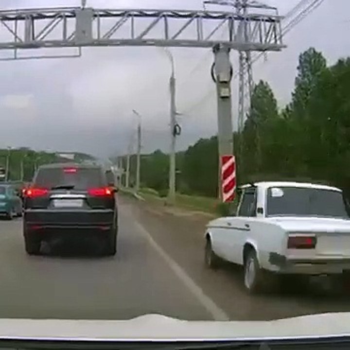 Quand tu regrettes d'avoir dépassé les autres automobilistes