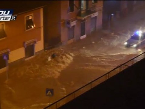 Las lluvias torrenciales paralizan Génova y causan un muerto
