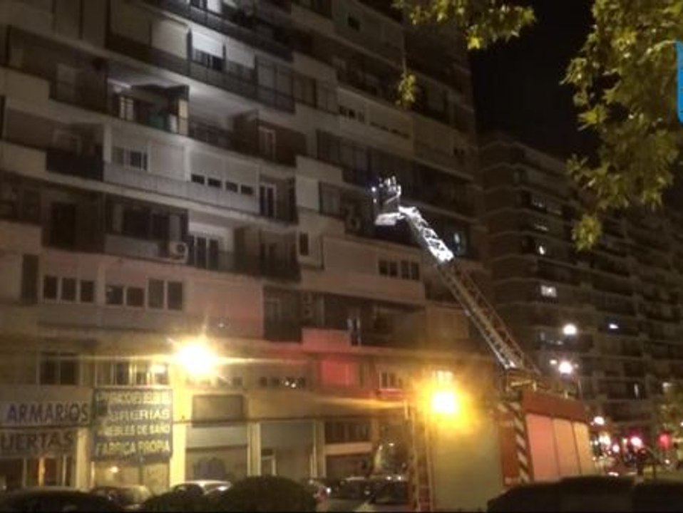 Heridas ocho personas en el incendio de una vivienda en Madrid