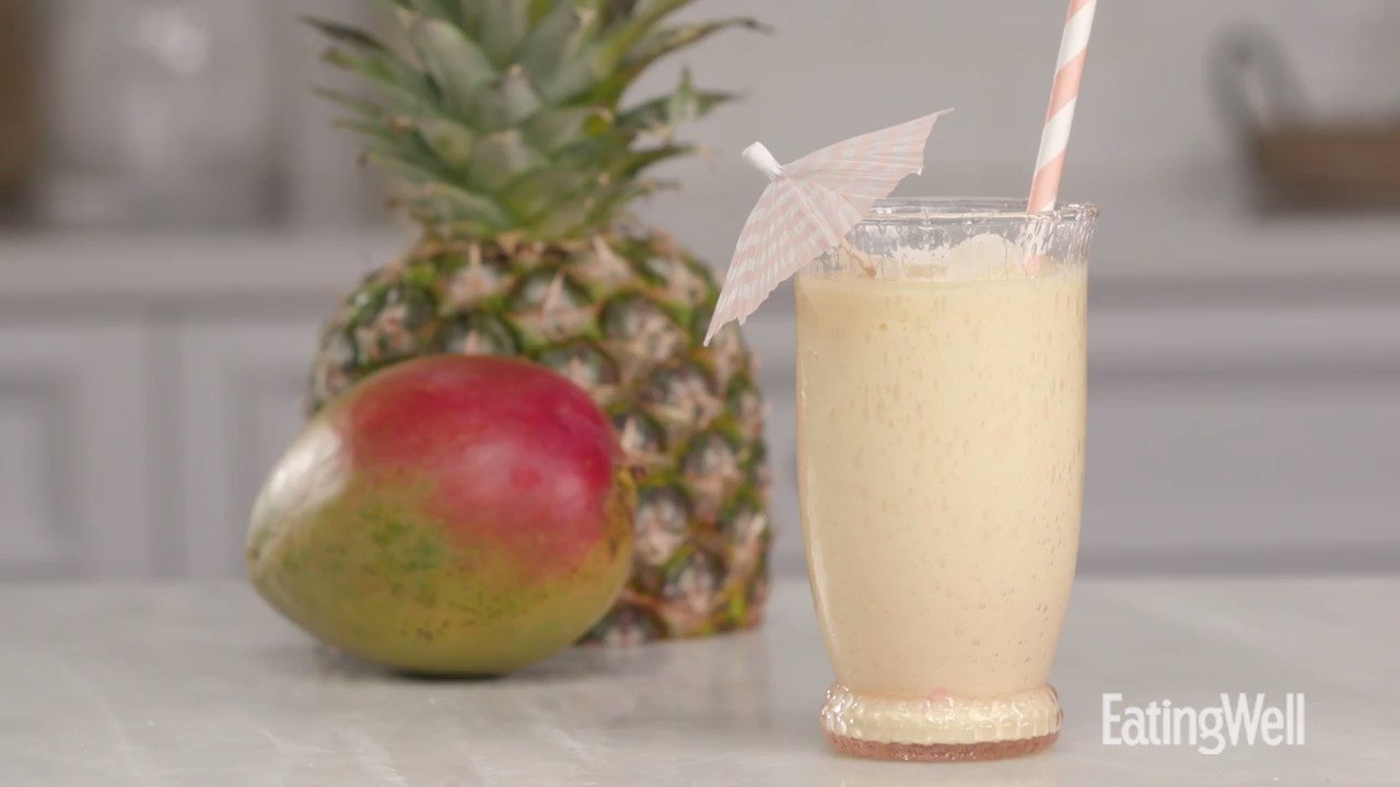 How to Make Mango Piña Colada Smoothies