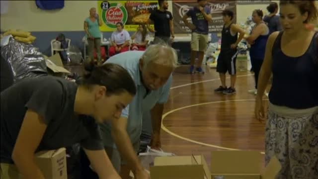 La ayuda humanitaria comienza a llegar a Grecia tras los incendios que se han cobrado 81 fallecidos