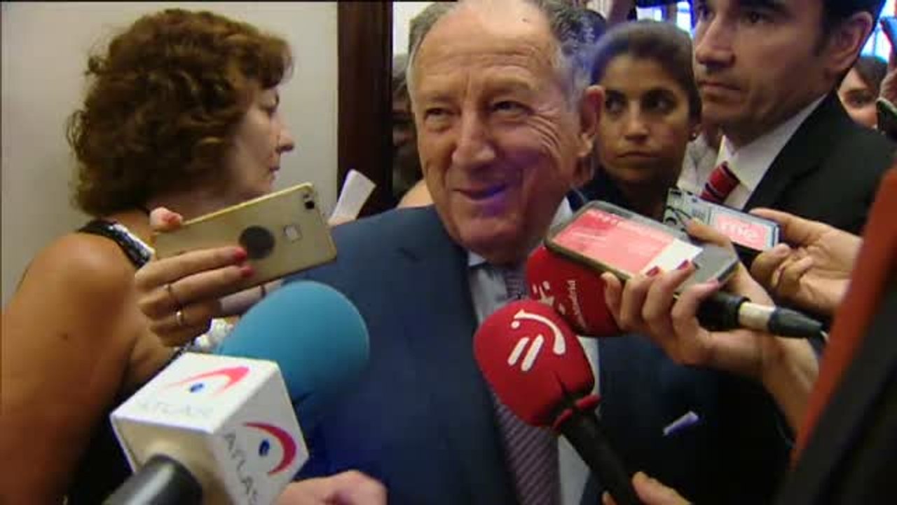 El PSOE sale de la comisión de secretos oficiales convencido de las explicaciones que ha dado el director del CNI