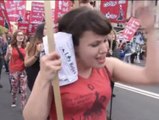 Miles de personas piden la despenalización del aborto en Argentina